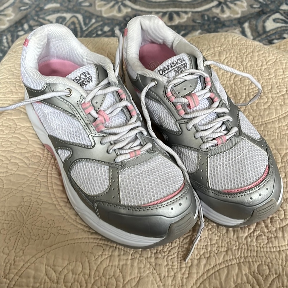 Beautiful Danskin Now shape up sneakers